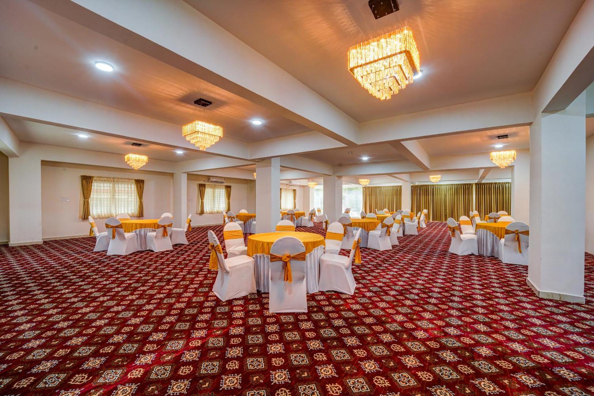 The Emerald Inn Bengaluru Zewnętrze zdjęcie