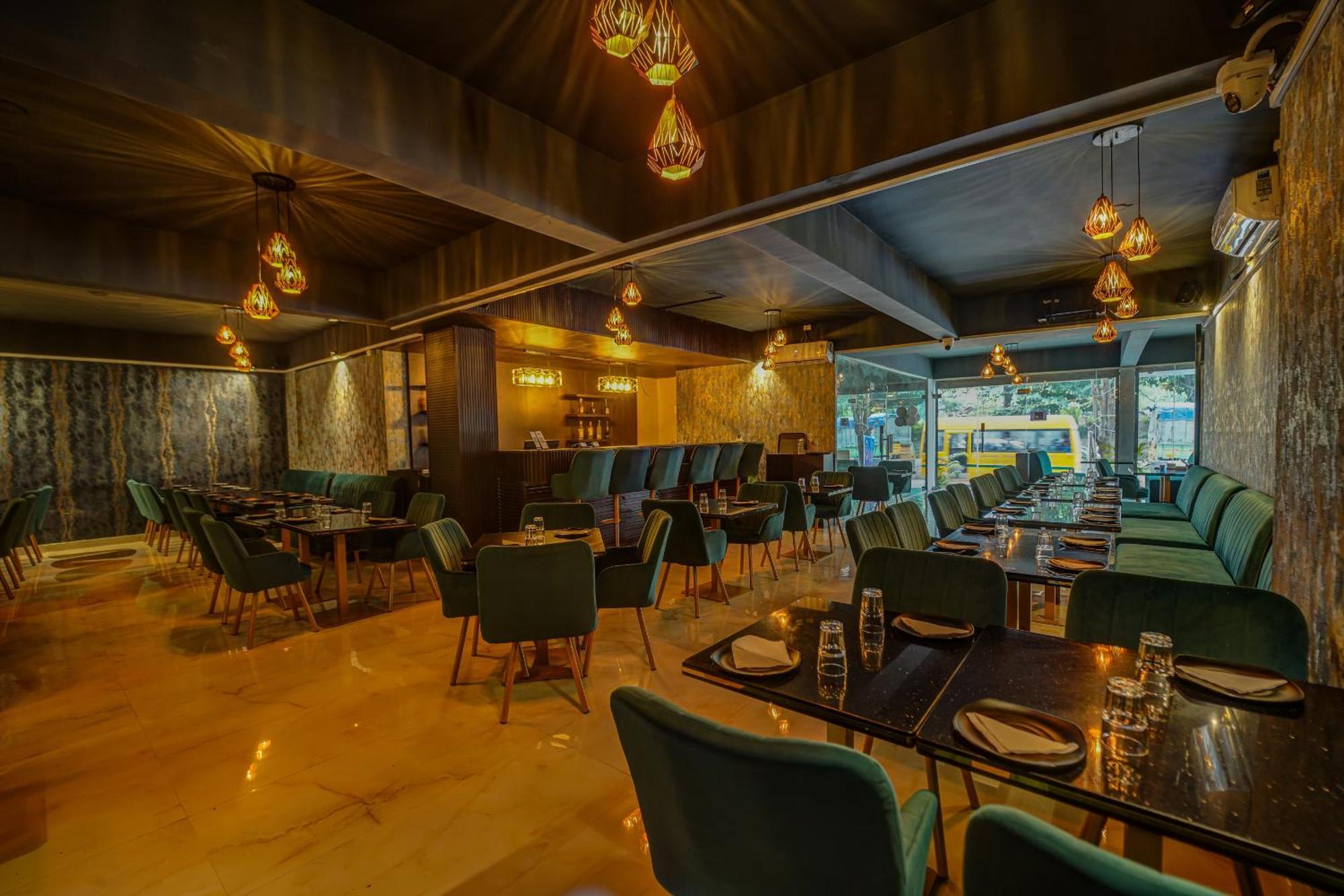 The Emerald Inn Bengaluru Zewnętrze zdjęcie